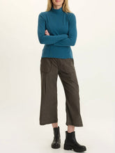 Load image into Gallery viewer, Eileen Crop Pant - Intergalactic