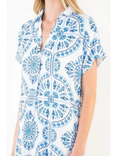 Load image into Gallery viewer, Shell Print V-Neck Dress - White/Blue
