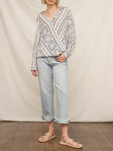 Load image into Gallery viewer, Bandana Print Long Sleeve Top - White/Navy

