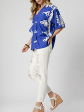 Load image into Gallery viewer, Print Pleat Front Top - Royal FINAL SALE
