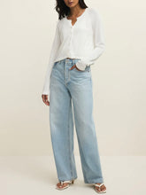 Load image into Gallery viewer, Perfect Layer Cardigan - White
