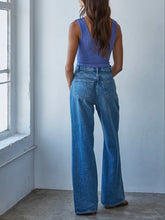 Load image into Gallery viewer, Reversible Crop Tank - Blue Jewel

