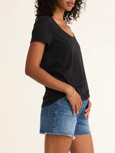 Load image into Gallery viewer, Scoop Neck Tee - Black
