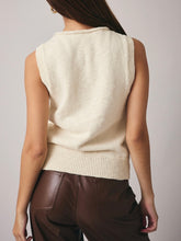 Load image into Gallery viewer, Sleeveless Shell Intarsia Sweater - Cream
