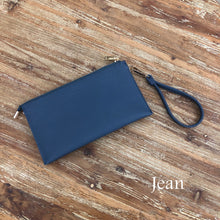 Load image into Gallery viewer, Pebble Wristlet / Crossbody
